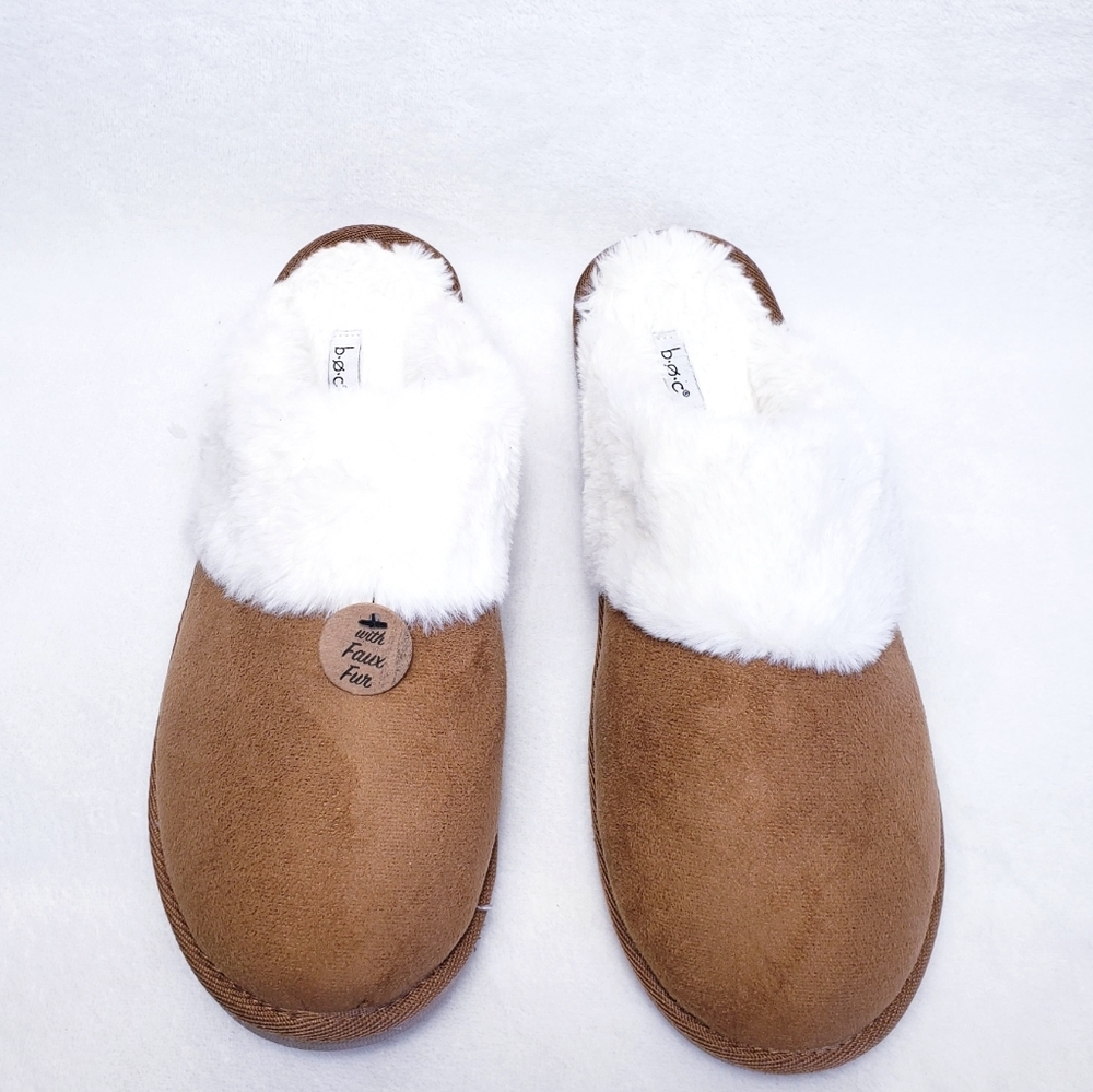 b.o.c. Microsuede Slippers Sz Large 9-9.5